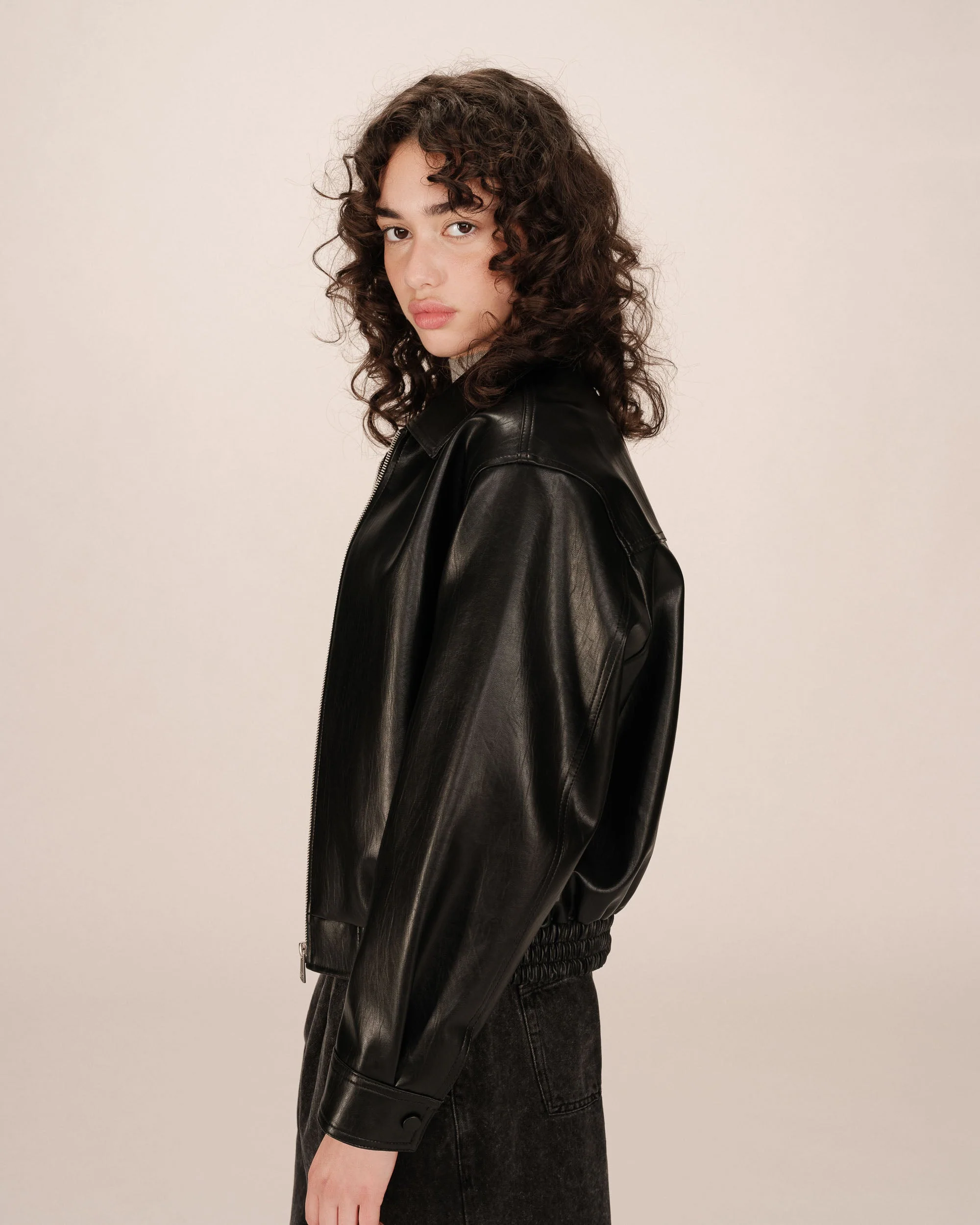 Veste Noir Sunisa - Image 4
